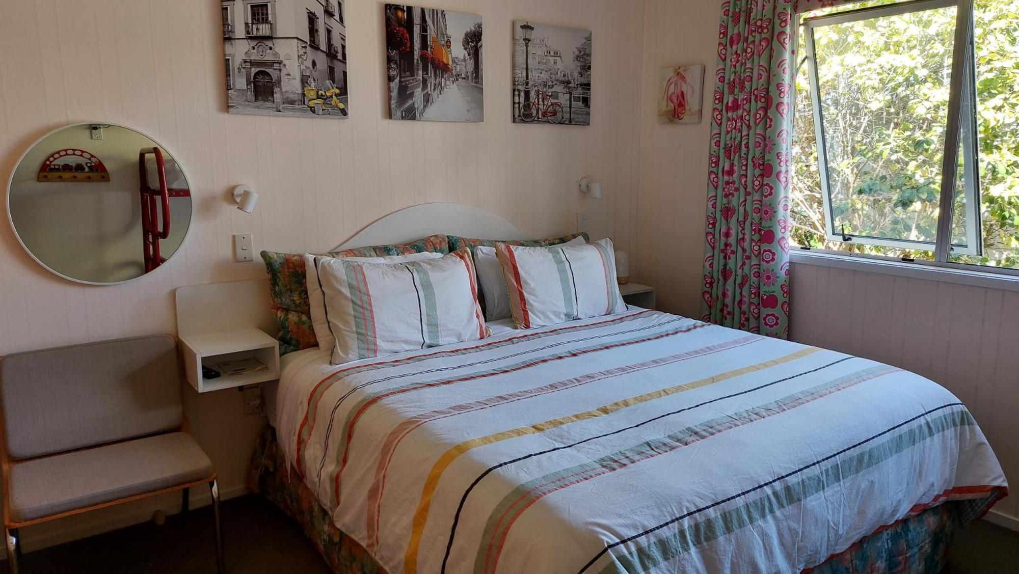 Bed And Breakfast Happy Home Taupo Accommodation Luaran gambar