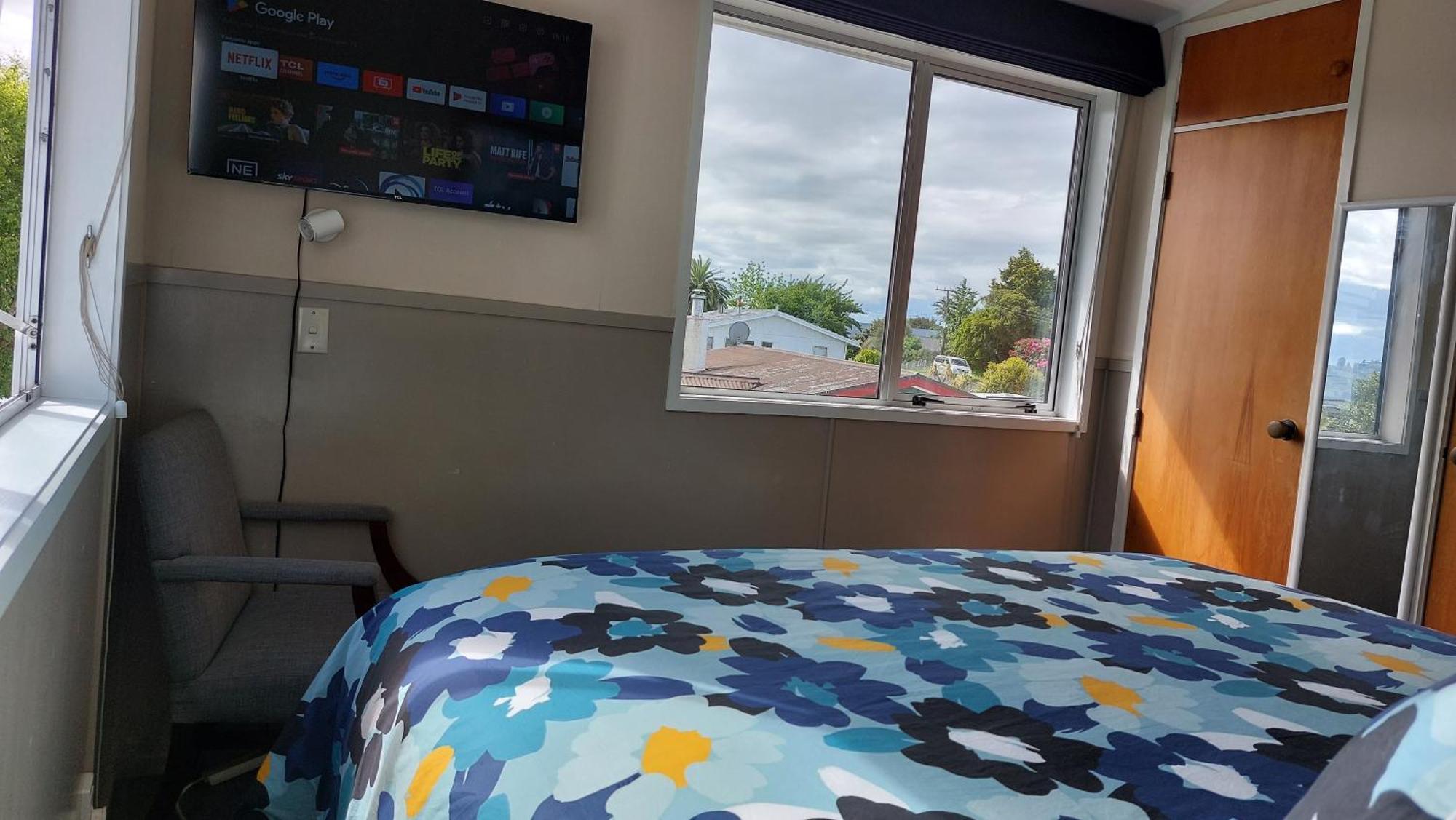 Bed And Breakfast Happy Home Taupo Accommodation Luaran gambar