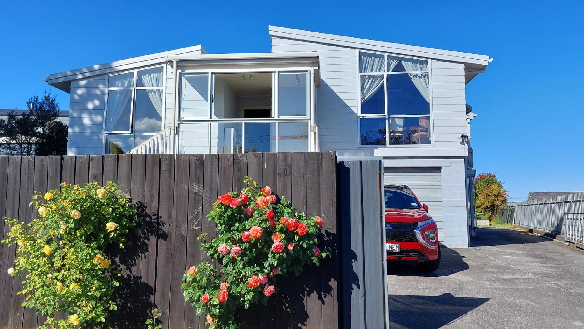 Bed And Breakfast Happy Home Taupo Accommodation Luaran gambar