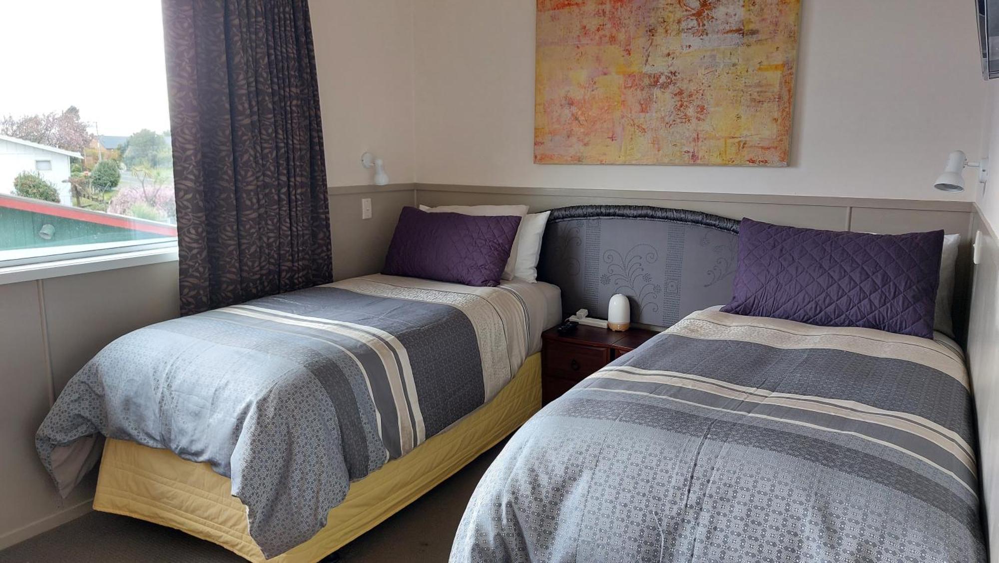 Bed And Breakfast Happy Home Taupo Accommodation Luaran gambar